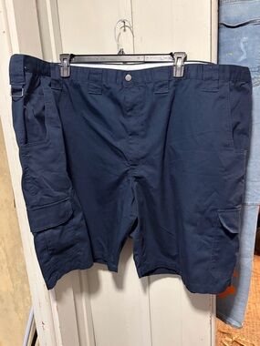 Mens wear guard shorts size 56